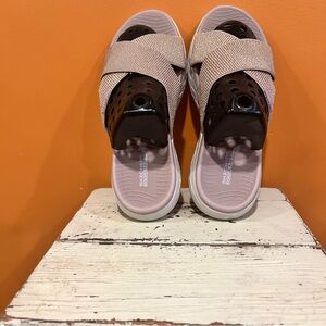 Skechers Dusty Rose Women's GEN five Slide Sandals size‎ 7